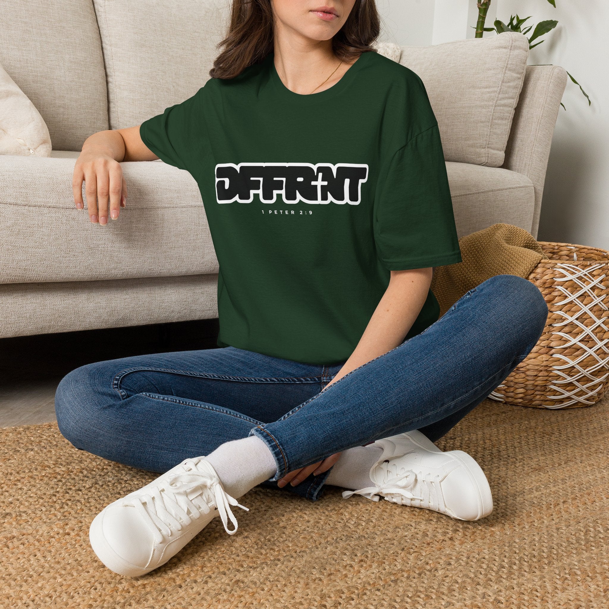 Different(DFFRNT) Text Logo T-Shirt