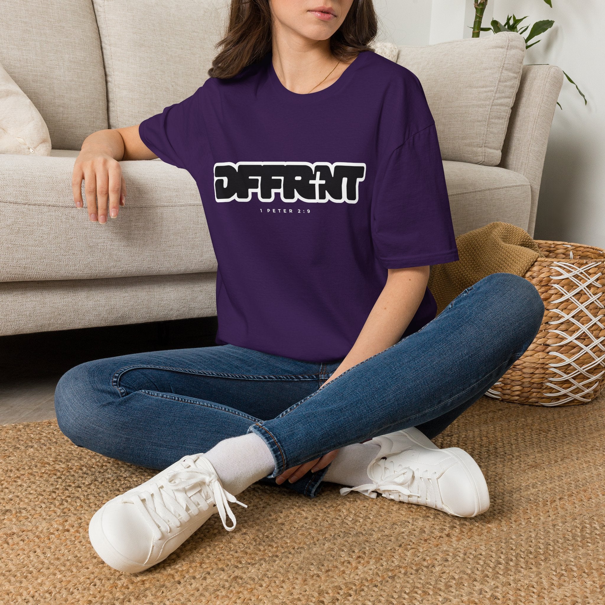 Different(DFFRNT) Text Logo T-Shirt