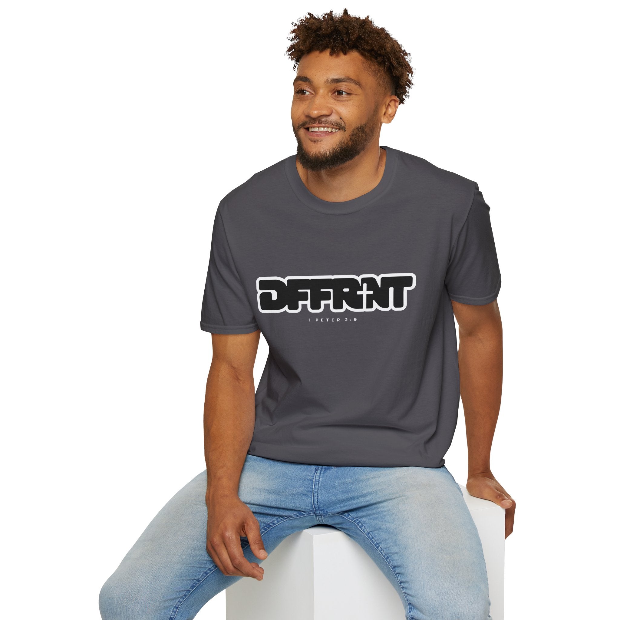 Different(DFFRNT) Text Logo T-Shirt