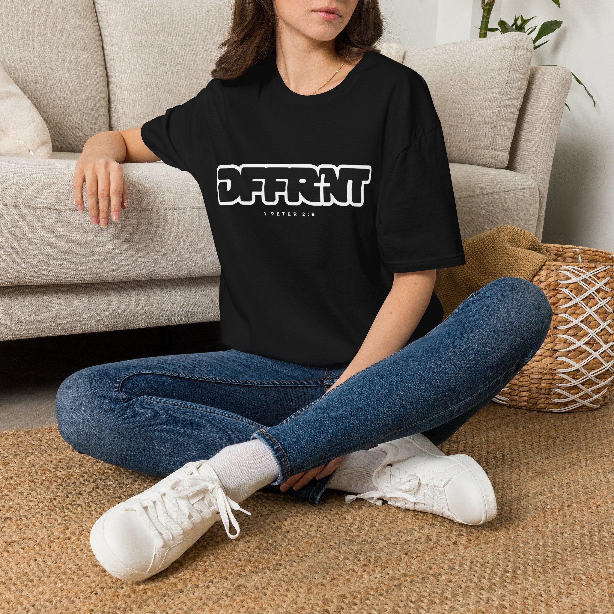 Different(DFFRNT) Text Logo T-Shirt